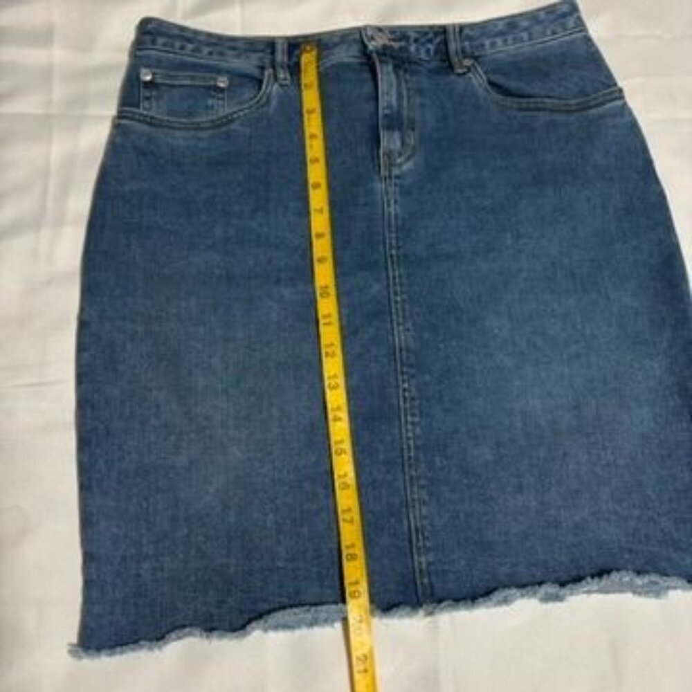 J.McLaughlin Denim Skirt Size 10 Raw Hem Blue Womens Casual Cotton Blend - Picture 7 of 9
